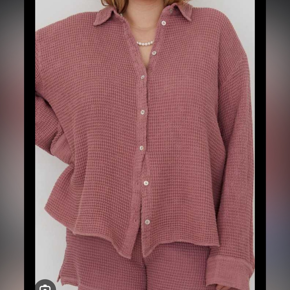 Donni waffle button down